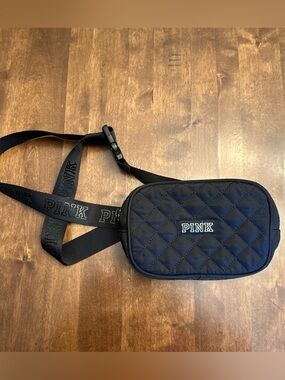 Victorias Secret PINK Fanny Pack Crossbody Belt Bag Quilted Black Travel Vacay